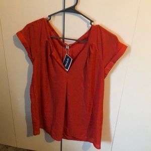 Women’s shirt